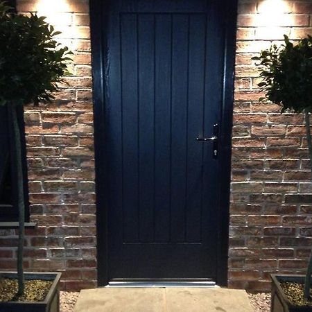 Luxury Coach House Next To Woodland In Knutsford Villa Ngoại thất bức ảnh