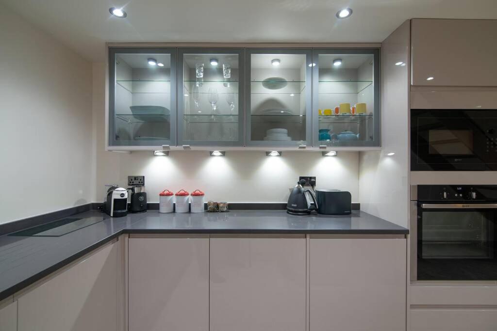 Luxury Coach House Next To Woodland In Knutsford Villa Ngoại thất bức ảnh