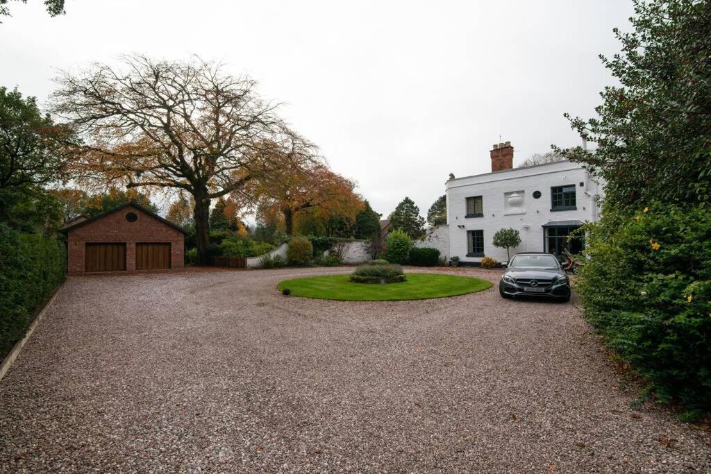 Luxury Coach House Next To Woodland In Knutsford Villa Ngoại thất bức ảnh