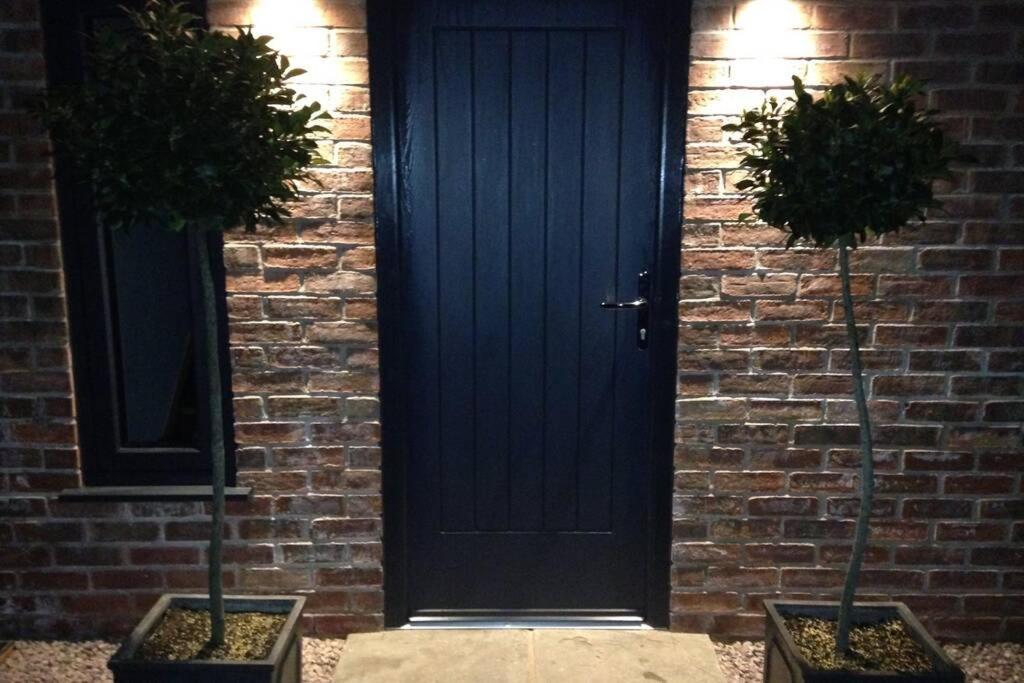 Luxury Coach House Next To Woodland In Knutsford Villa Ngoại thất bức ảnh