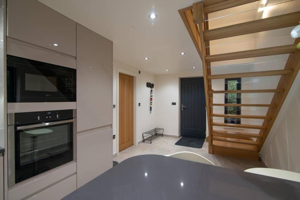 Luxury Coach House Next To Woodland In Knutsford Villa Ngoại thất bức ảnh