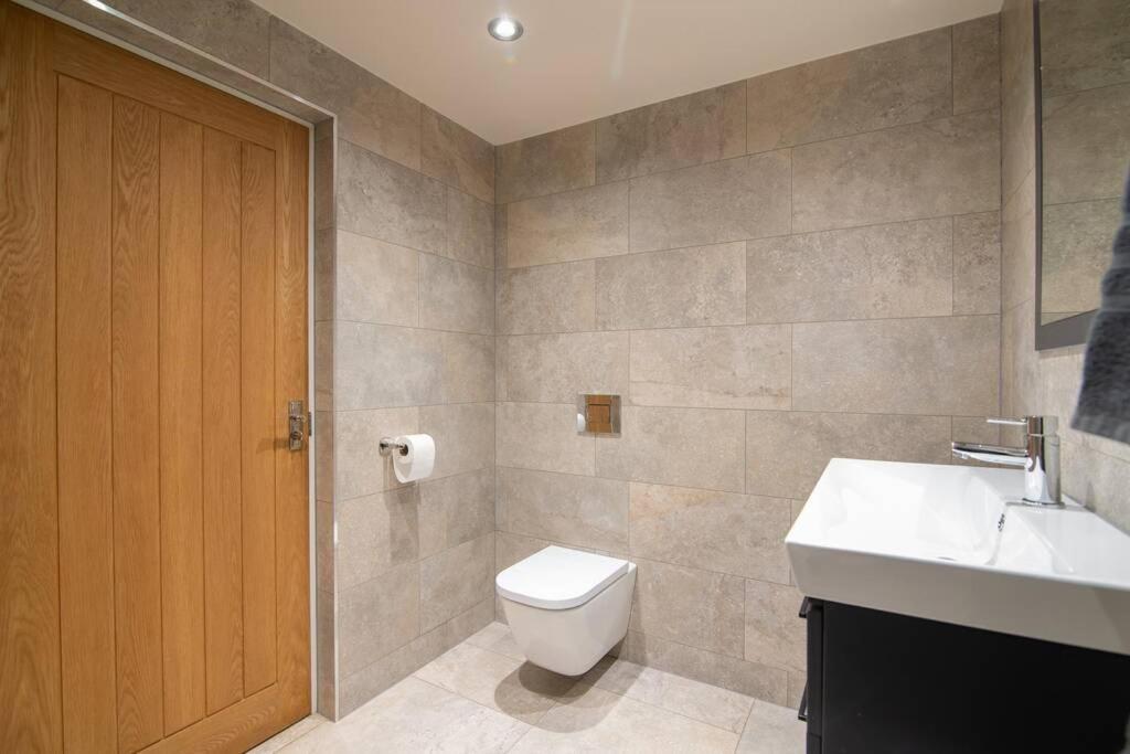 Luxury Coach House Next To Woodland In Knutsford Villa Ngoại thất bức ảnh