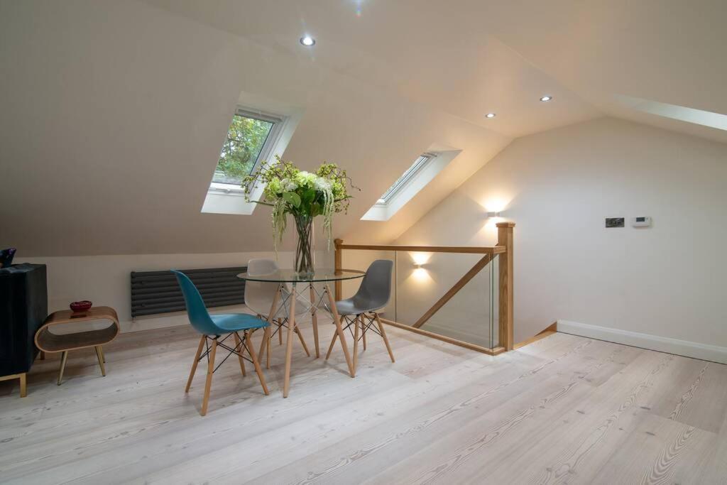 Luxury Coach House Next To Woodland In Knutsford Villa Ngoại thất bức ảnh