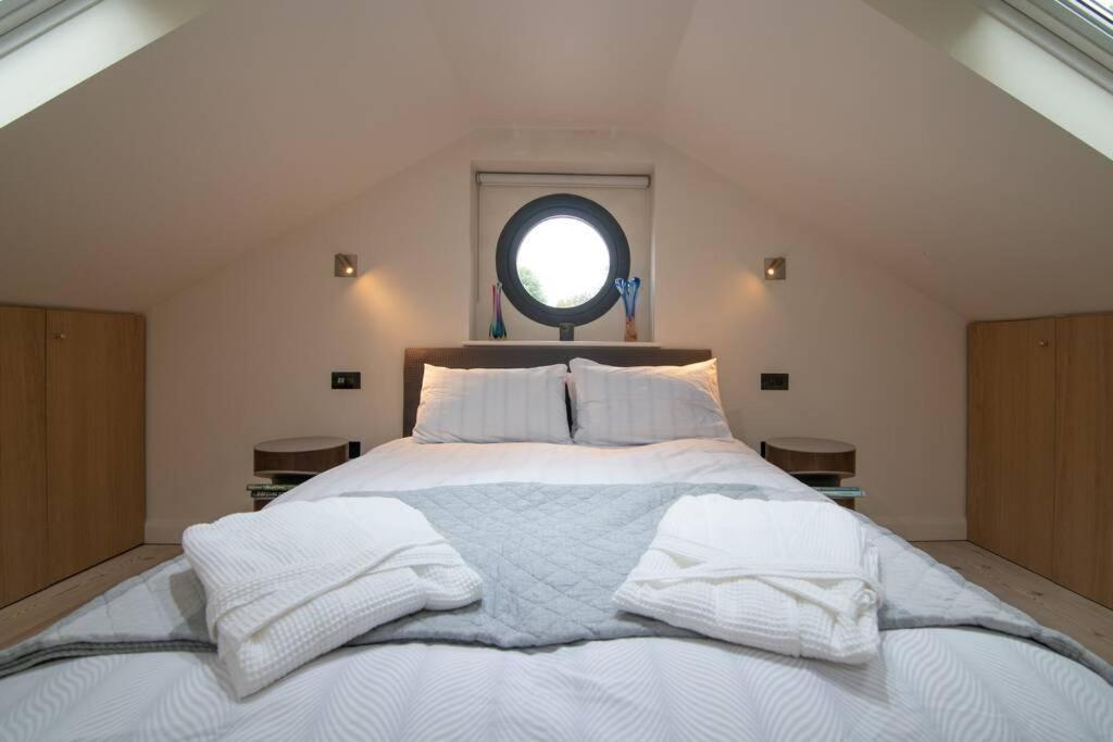 Luxury Coach House Next To Woodland In Knutsford Villa Ngoại thất bức ảnh