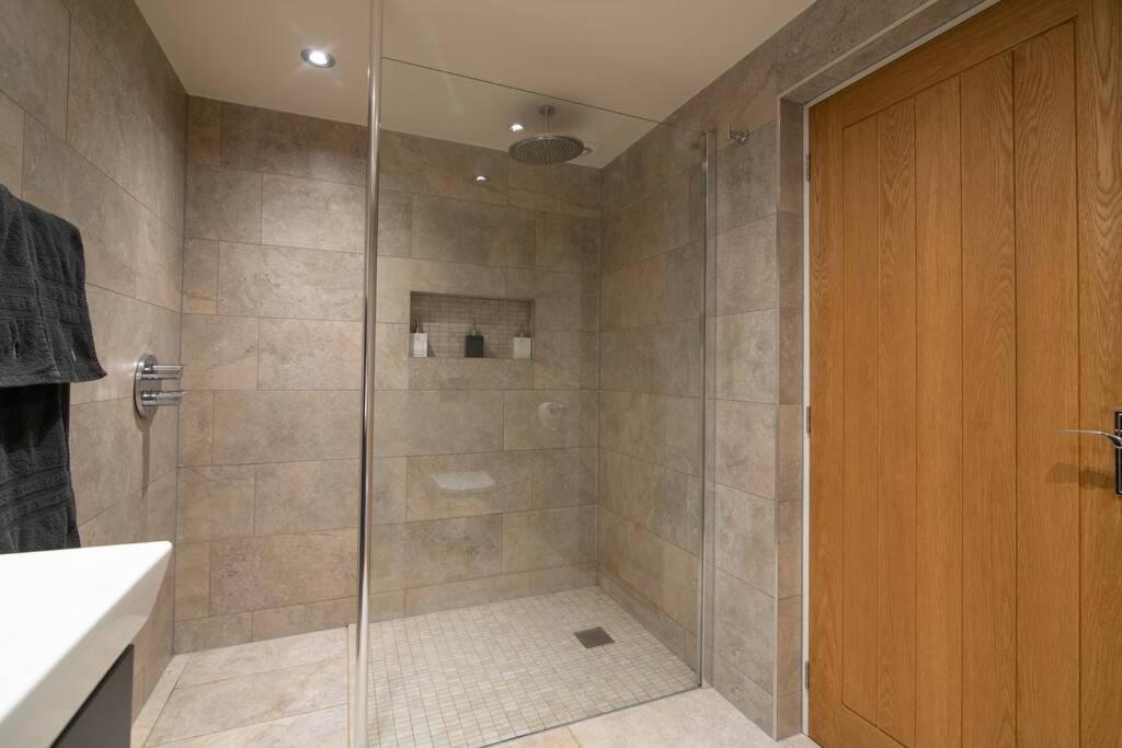 Luxury Coach House Next To Woodland In Knutsford Villa Ngoại thất bức ảnh